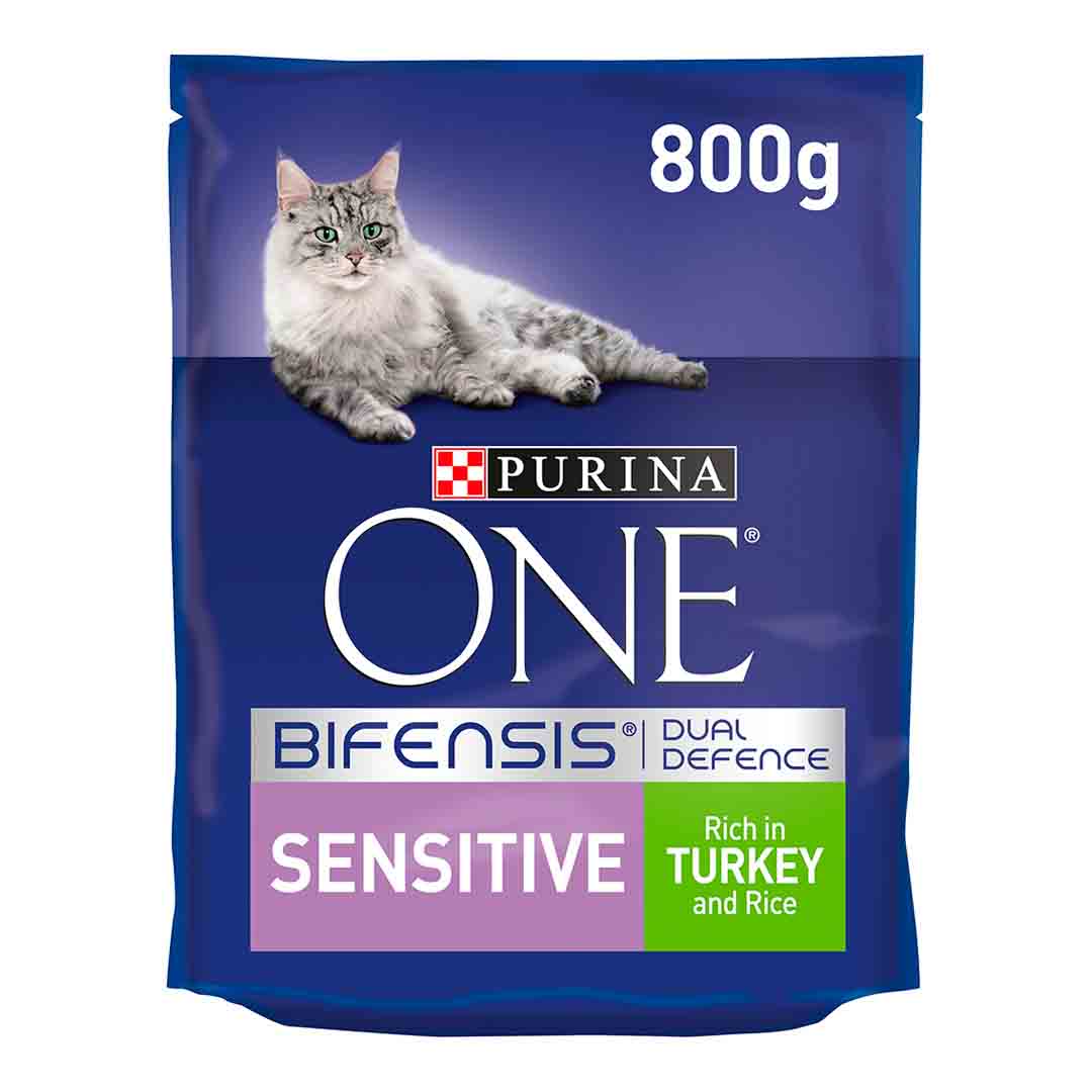 Purina ONE Adult Cat Food Sensitive Rich in Turkey and Rice 750g