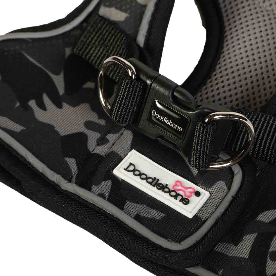 Doodlebone Smokey Camo Snappy Dog Harness, X-Large